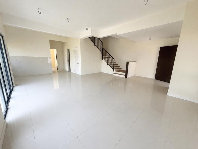Semi-Detached House for Sale in Sungai Buloh (Selangor) - Lucas Loh - Living Room - PropertyGuru.com.my