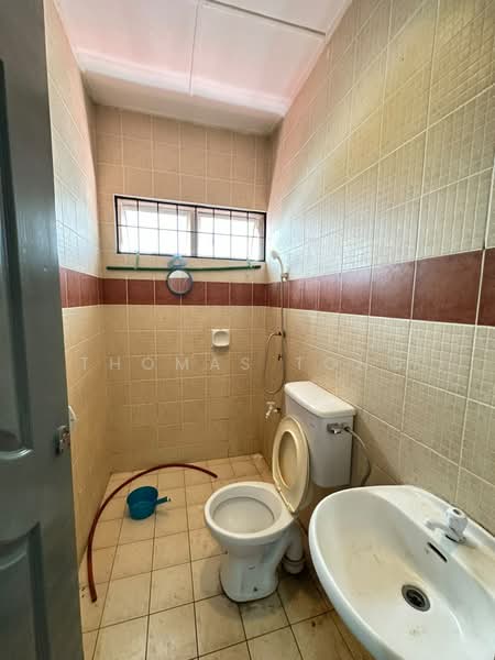 2-storey Terraced House for Rent in Taman Desa Ilmu (Samarahan) - Thomas Tong - Bathroom - PropertyGuru.com.my