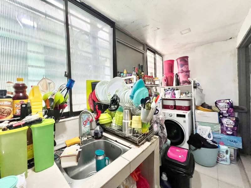 Rumah Teres 2-Tingkat untuk Dijual di Kampung Tasik Tambahan (Ampang) - Izzat Zamros - PropertyGuru.com.my