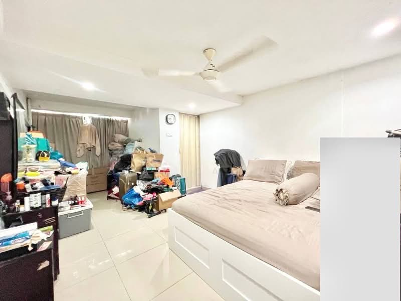 Rumah Teres 2-Tingkat untuk Dijual di Kampung Tasik Tambahan (Ampang) - Izzat Zamros - PropertyGuru.com.my