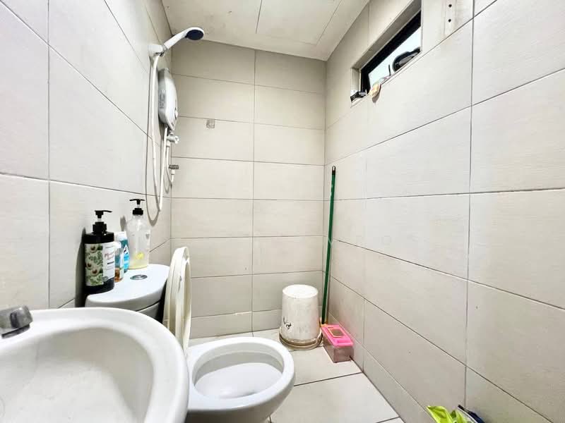 Rumah Teres 2-Tingkat untuk Dijual di Kampung Tasik Tambahan (Ampang) - Izzat Zamros - PropertyGuru.com.my