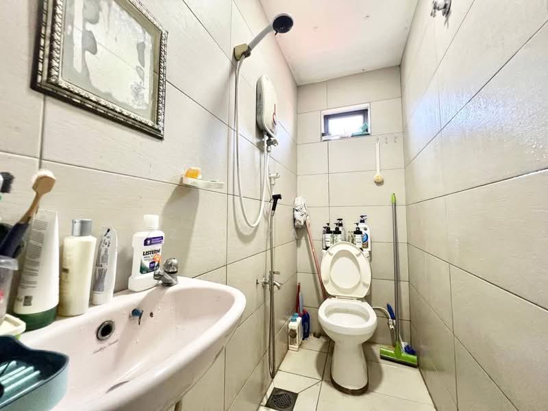 Rumah Teres 2-Tingkat untuk Dijual di Kampung Tasik Tambahan (Ampang) - Izzat Zamros - PropertyGuru.com.my