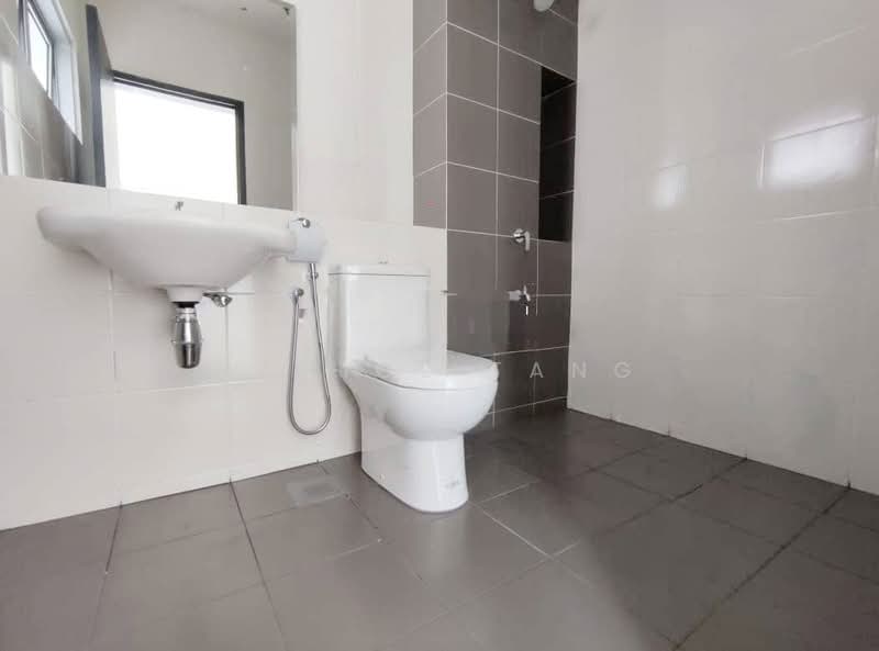 2-storey Terraced House for Rent in Bandar Bukit Raja (Klang) - Janice Tang - Bathroom - PropertyGuru.com.my