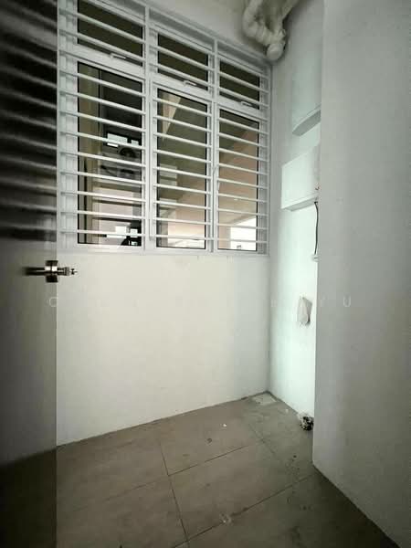 Service Residence for Rent at 8Scape Residence @ Sutera - Chen Shieh Yu - Balcony - PropertyGuru.com.my