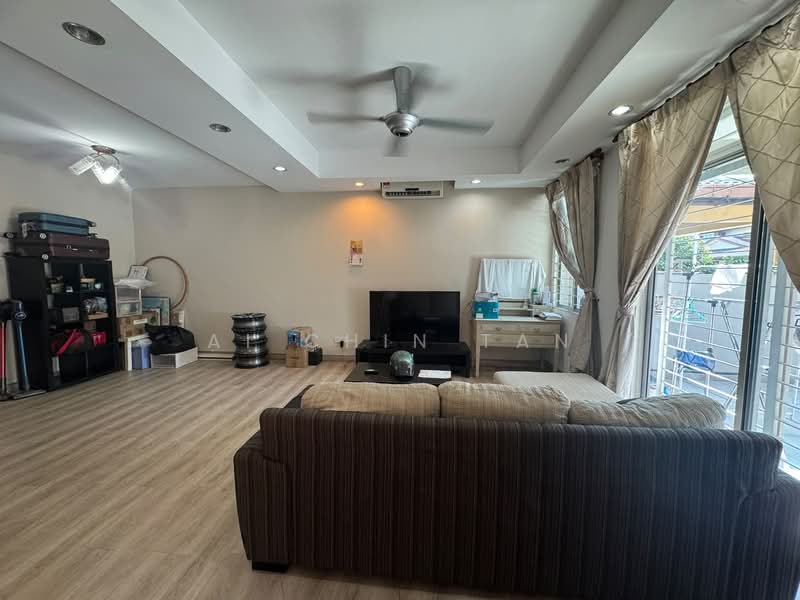 2-storey Terraced House for Sale in Setia Impian (Setia Alam) - Ai Chin Tan - Living Room - PropertyGuru.com.my