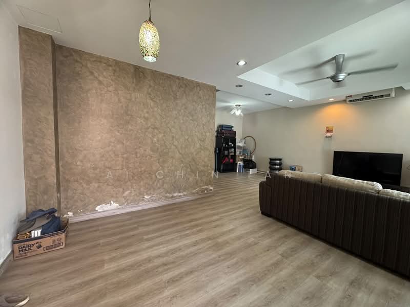 2-storey Terraced House for Sale in Setia Impian (Setia Alam) - Ai Chin Tan - Living Room - PropertyGuru.com.my
