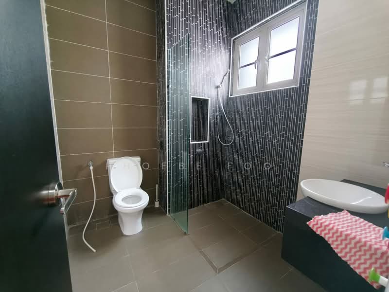 Semi-Detached House for Rent in Eco Spring (Johor Bahru) - Phoebe Foo - Bathroom - PropertyGuru.com.my