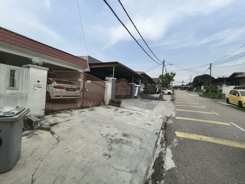 Rumah Teres 1-Tingkat untuk Dijual di Taman Ungku Tun Aminah (Skudai) - Eva Siow - Exterior - PropertyGuru.com.my
