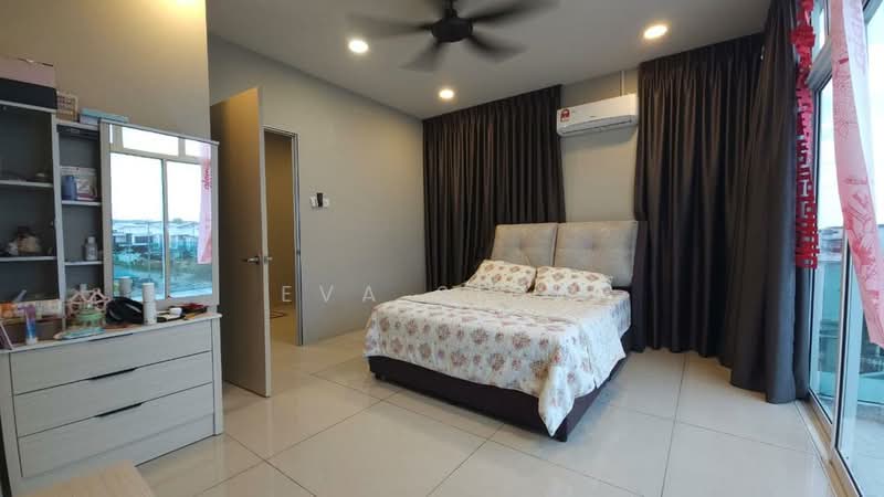 Cluster House for Sale in Skudai (Johor) - Eva Siow - Bedroom - PropertyGuru.com.my