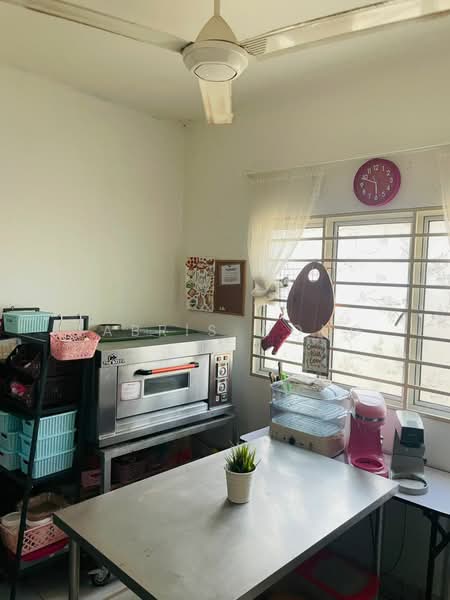 Rumah Bandar untuk Dijual di Bandar Botanic (Klang) - Tabris Wong - Kitchen - PropertyGuru.com.my
