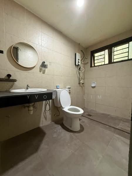 Pangsapuri untuk Dijual di Larkin Residence - Yvonne Lim - Bathroom - PropertyGuru.com.my