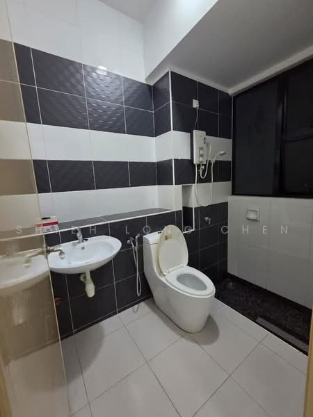 Service Residence for Rent at The Sky Executive Suites - Shieh Long Chen - Bathroom - PropertyGuru.com.my
