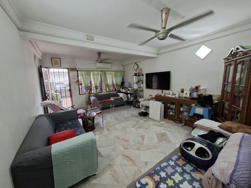 2-storey Terraced House for Sale in Taman Beringin (Jinjang) - Ken Lai - Living Room - PropertyGuru.com.my