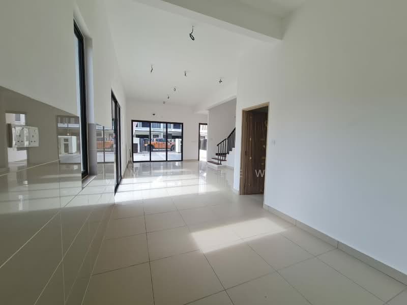 Rumah Teres 2-Tingkat untuk Disewa di Bandar Kinrara Seksyen 8 (Bandar Kinrara) - Miko Lew - Living Room - PropertyGuru.com.my