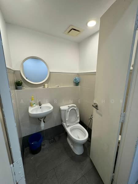Shop / Office untuk Disewa di George Town (Penang) - Katherine Khor - Bathroom - PropertyGuru.com.my