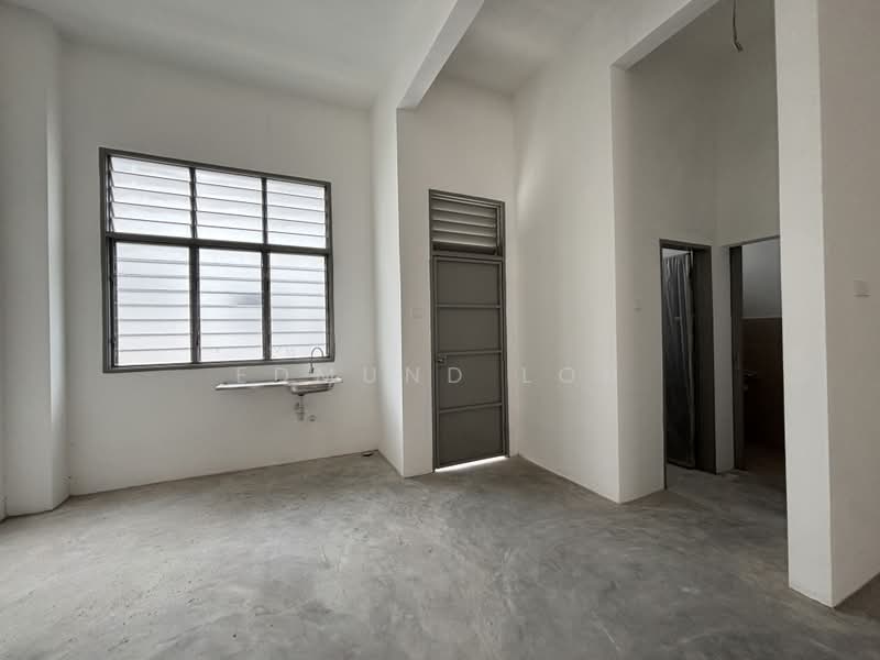 Shop / Office for Rent in Taman Puncak Tropicana (Pekan Nenas) - Edmund Loh - Interior - PropertyGuru.com.my