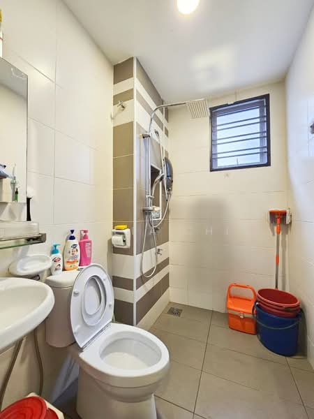 Rumah Teres 2-Tingkat untuk Dijual di Bandar Dato Onn (Tebrau) - Stella Chia - Bathroom - PropertyGuru.com.my
