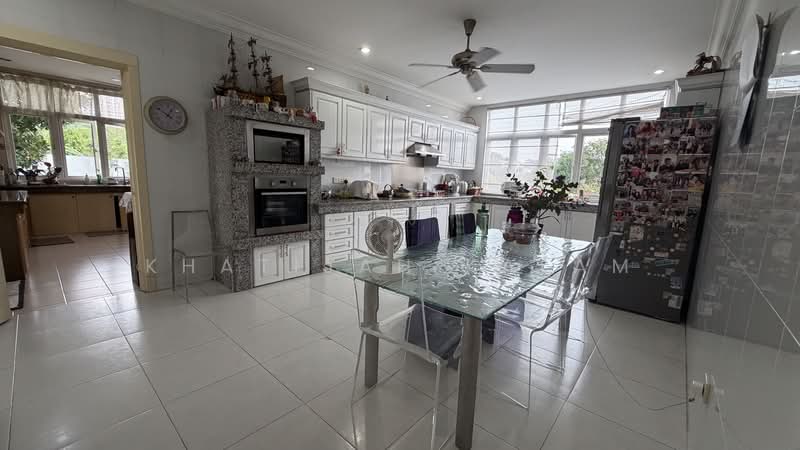 Bungalow House untuk Dijual di Damansara Heights (Kuala Lumpur) - Khatijah Kalam - Kitchen - PropertyGuru.com.my