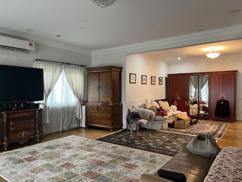 Bungalow House untuk Dijual di Damansara Heights (Kuala Lumpur) - Khatijah Kalam - Master Bedroom - PropertyGuru.com.my