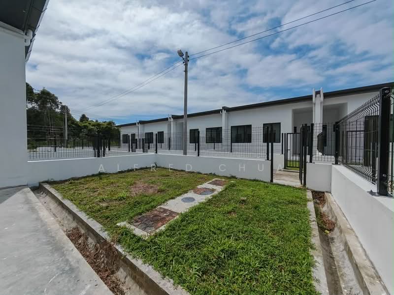 Rumah Teres 1-Tingkat untuk Dijual di Kuching (Sarawak) - Alfred Chua - Exterior - PropertyGuru.com.my