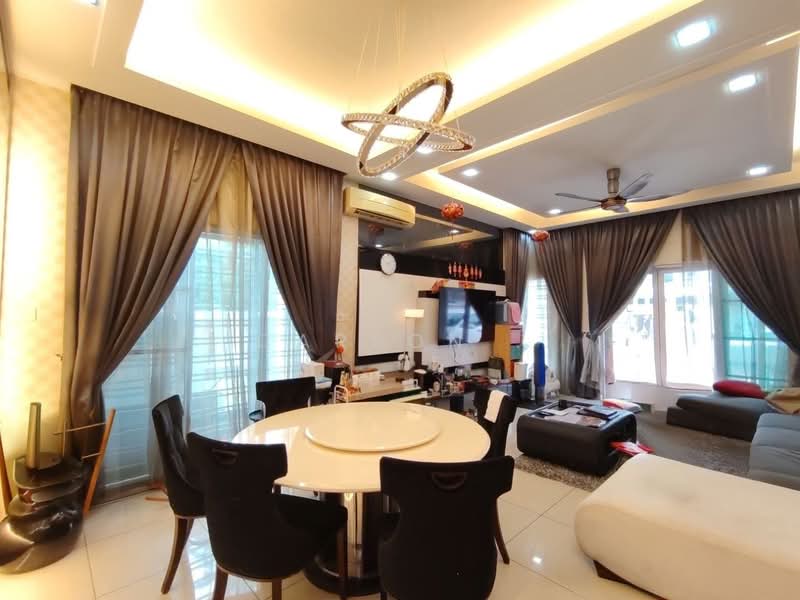 Terraced House for Sale in Bandar Seri Alam (Masai) - Carson . - Living Room - PropertyGuru.com.my