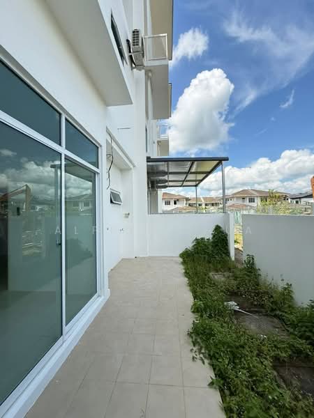 Rumah Bandar untuk Dijual di Kuching (Sarawak) - Alfred Chua - Exterior - PropertyGuru.com.my