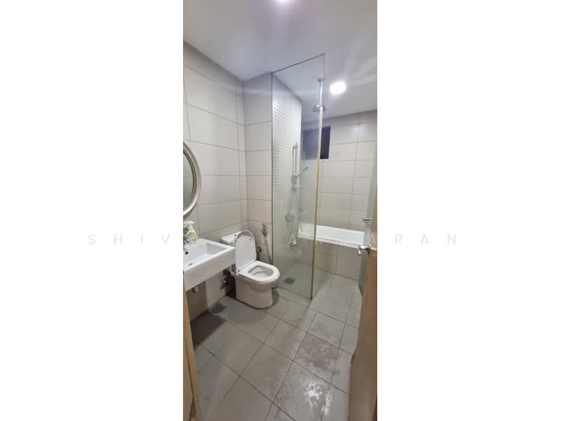Kediaman Servis untuk Disewa di Setia SKY Residences - Shiva Kharvaran - Bathroom - PropertyGuru.com.my