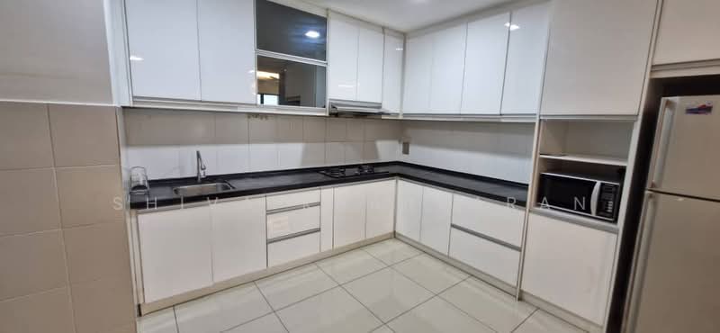 Kediaman Servis untuk Disewa di Setia SKY Residences - Shiva Kharvaran - Kitchen - PropertyGuru.com.my