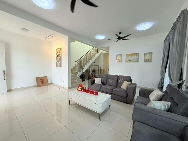 Rumah Kluster untuk Disewa di Iskandar Puteri (Nusajaya) (Johor) - Alex How - Living Room - PropertyGuru.com.my