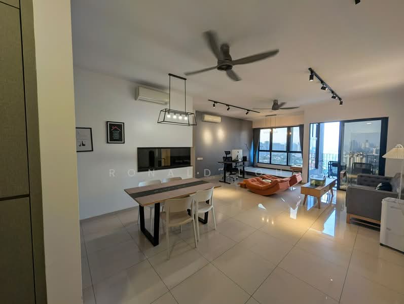 Kondominium untuk Dijual di The Rainz - Ronald Loh - Living Room - PropertyGuru.com.my