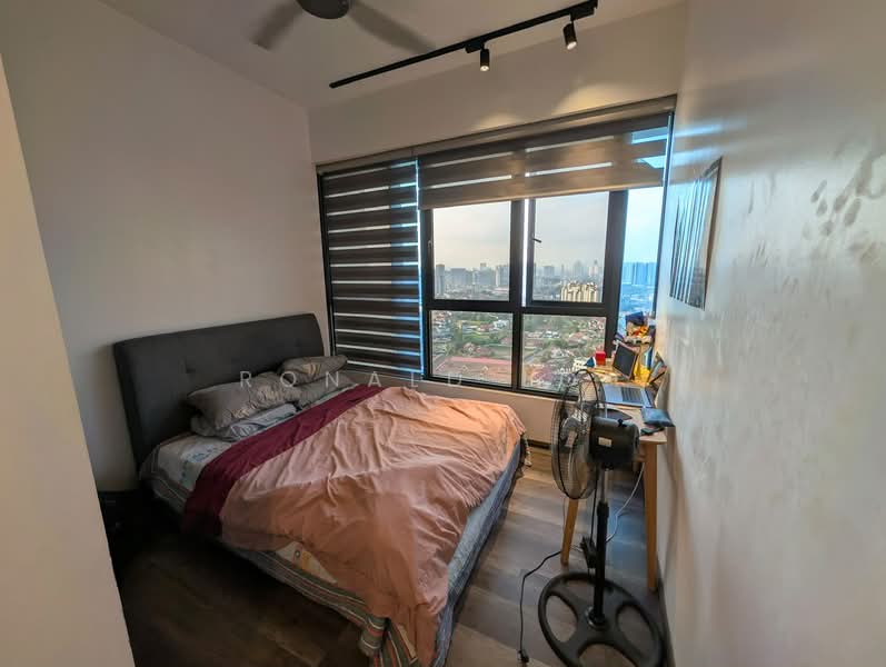 Kondominium untuk Dijual di The Rainz - Ronald Loh - Bedroom - PropertyGuru.com.my
