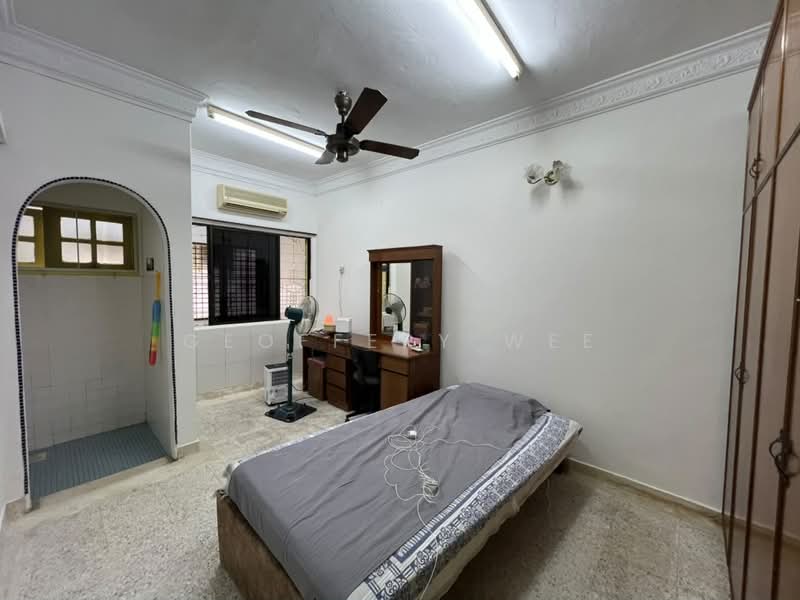 Rumah Bandar untuk Dijual di Taman Kota Laksamana (Melaka City) - Geoffery Wee - Bedroom - PropertyGuru.com.my