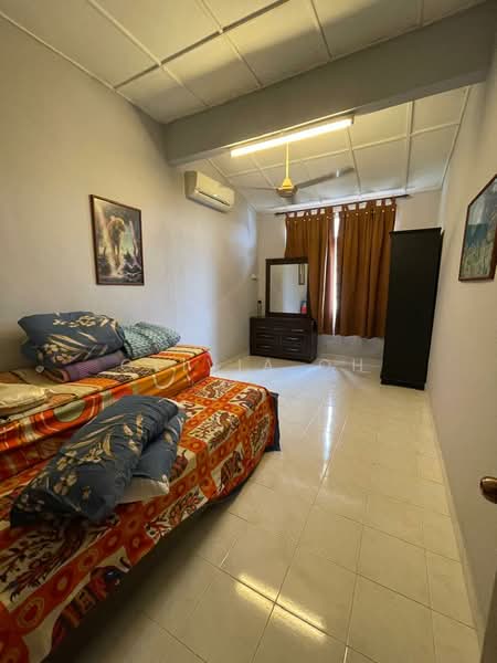 Bungalow House for Sale in Taman Rasah Kemayan (Rasah) - OLIVIA OH - Bedroom - PropertyGuru.com.my