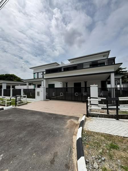 Rumah Berkembar untuk Dijual di Green Heights (Kuching) - Alfred Chua - Exterior - PropertyGuru.com.my