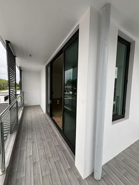 Rumah Berkembar untuk Dijual di Green Heights (Kuching) - Alfred Chua - Balcony - PropertyGuru.com.my