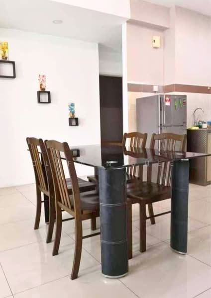 Kondominium untuk Dijual di The Peak Residences - Clifton Chee - Dining Room - PropertyGuru.com.my
