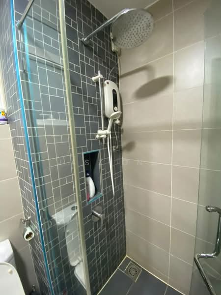 Service Residence for Sale at Medini Signature - Jasz Ong - Bathroom - PropertyGuru.com.my