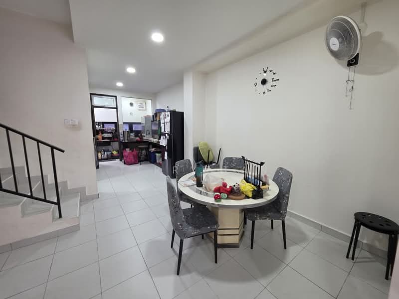 Rumah Teres 2.5-Tingkat untuk Dijual di Taman Pulai Mutiara (Iskandar Puteri (Nusajaya)) - Terry Tan - Dining Room - PropertyGuru.com.my