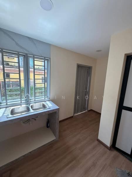 Rumah Teres 2-Tingkat untuk Dijual di Taman Desa Jaya (Johor Bahru) - Kelvin Koay - Kitchen - PropertyGuru.com.my