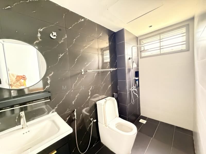 1-storey Terraced House for Sale in Taman Molek (Johor Bahru) - Mindy Lee - Bathroom - PropertyGuru.com.my