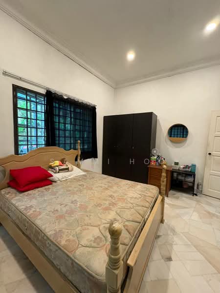 Bungalow House for Sale in Jb town (Johor Bahru) - Sammi Hoo - PropertyGuru.com.my