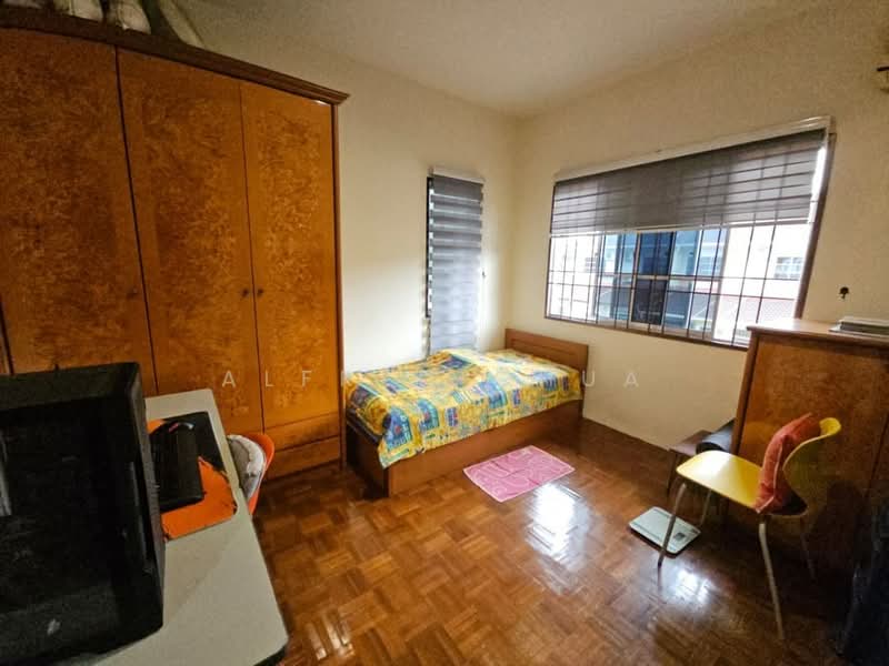 2-storey Terraced House for Sale in Tabuan Desa (Kuching) - Alfred Chua - Bedroom - PropertyGuru.com.my