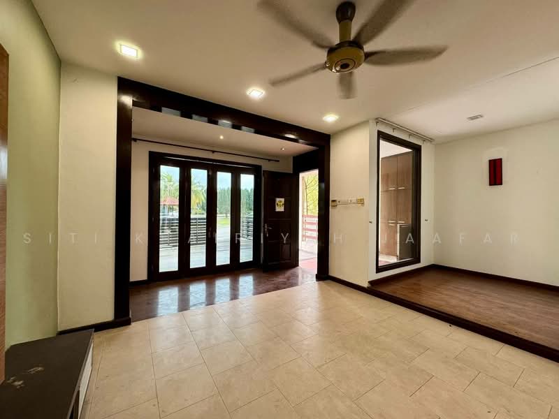 Rumah Teres 2-Tingkat untuk Dijual di Bukit Jelutong (Shah Alam) - SITI KHAIRIYAH JAAFAR - PropertyGuru.com.my