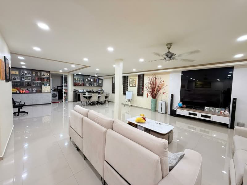 2-storey Terraced House for Sale in Bandar Baru Permas Jaya (Permas Jaya) - Kelvin Koay - Living Room - PropertyGuru.com.my
