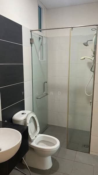 Kediaman Servis untuk Disewa di 1Medini - Yoland . - Bathroom - PropertyGuru.com.my
