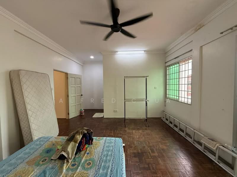 2-storey Terraced House for Sale in Stapok (Kuching) - Alfred Chua - Interior - PropertyGuru.com.my