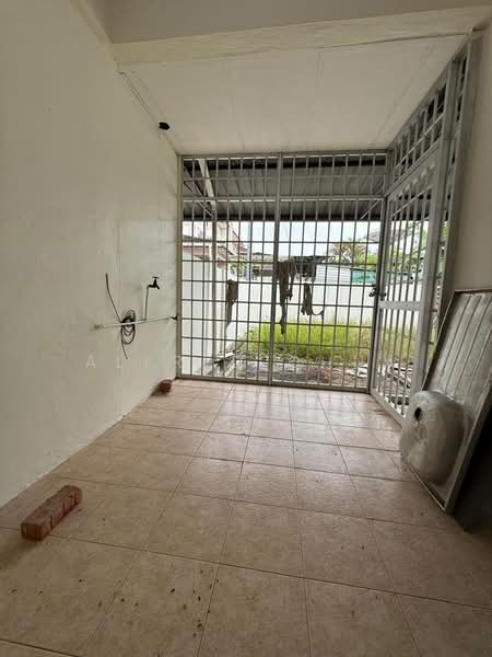 2-storey Terraced House for Sale in Stapok (Kuching) - Alfred Chua - Exterior - PropertyGuru.com.my