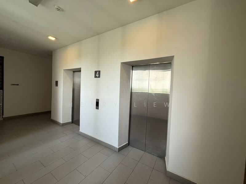 Kondominium untuk Dijual di Cristal Serin Residence - Henry Liew - Lobby - PropertyGuru.com.my