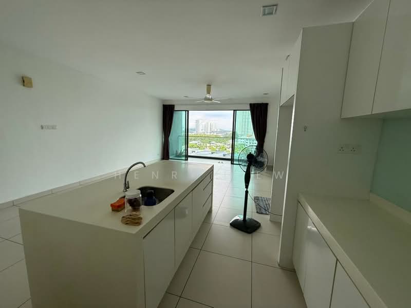 Kondominium untuk Dijual di Cristal Serin Residence - Henry Liew - Kitchen - PropertyGuru.com.my