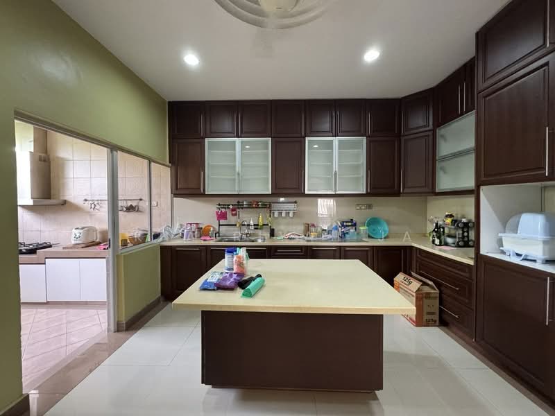 Semi-Detached House for Sale in Seksyen 13 (Shah Alam) - SITI KHAIRIYAH JAAFAR - PropertyGuru.com.my